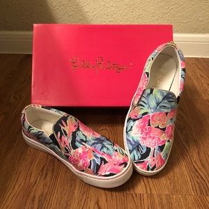 ✨Lilly Pulitzer Julie Sneakers✨